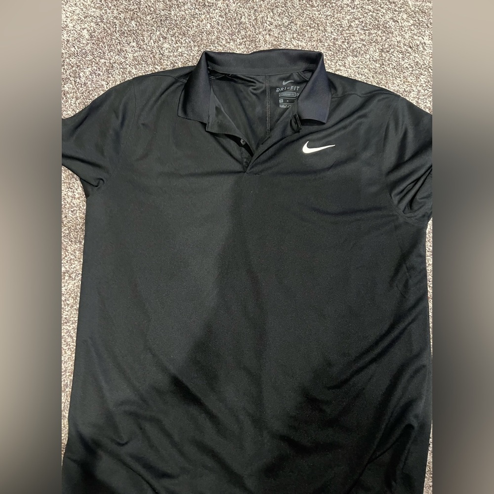 Bundle men’s shirts Nike, untuckit, express size medium 7 total